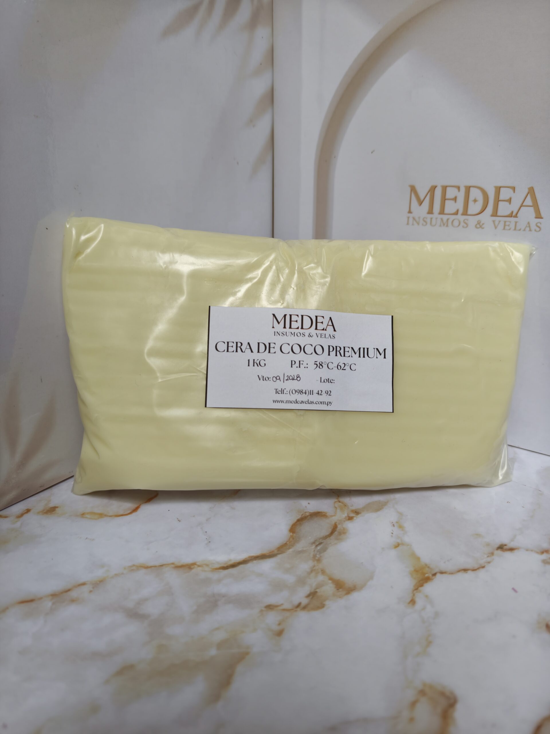 Cera de Coco Premium 58-62°C – Bajo Punto de Fusión | Medea Insumos